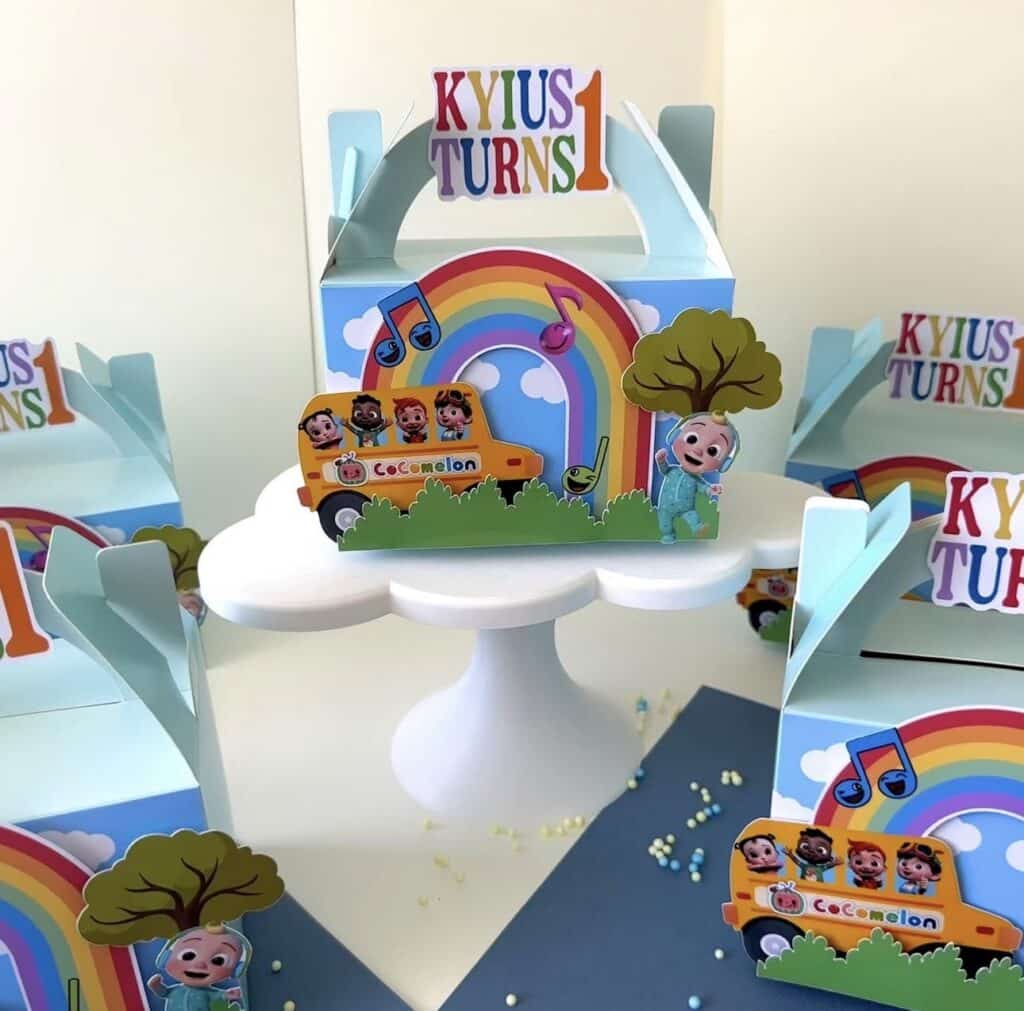 acrylic party favour boxes, customised with any theme, for a special touch to your event.