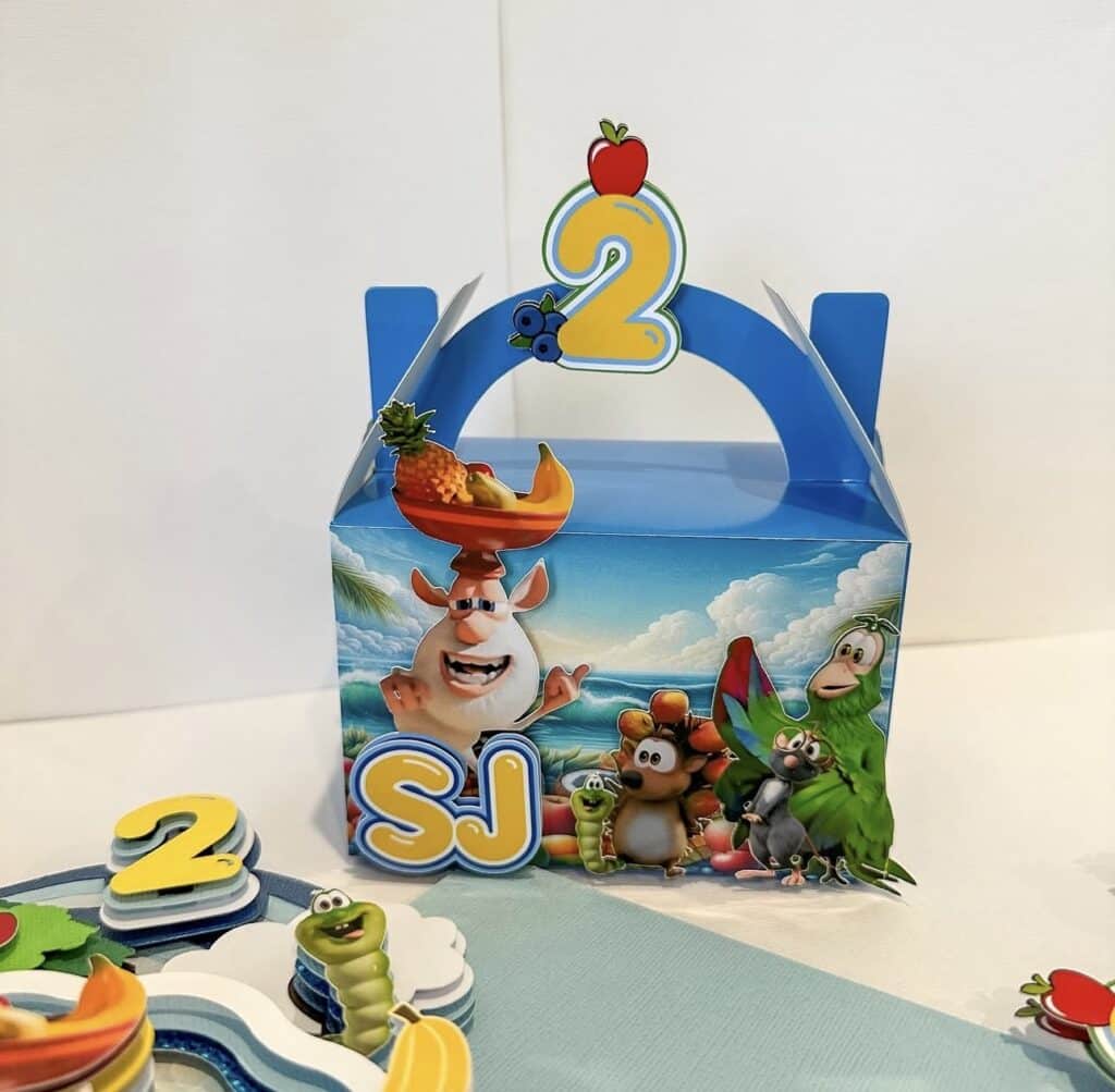 Custom party favour boxes, any theme, made of acrylic. Personalised, custom, and handcrafted. Perfect for parties. Acrylic.