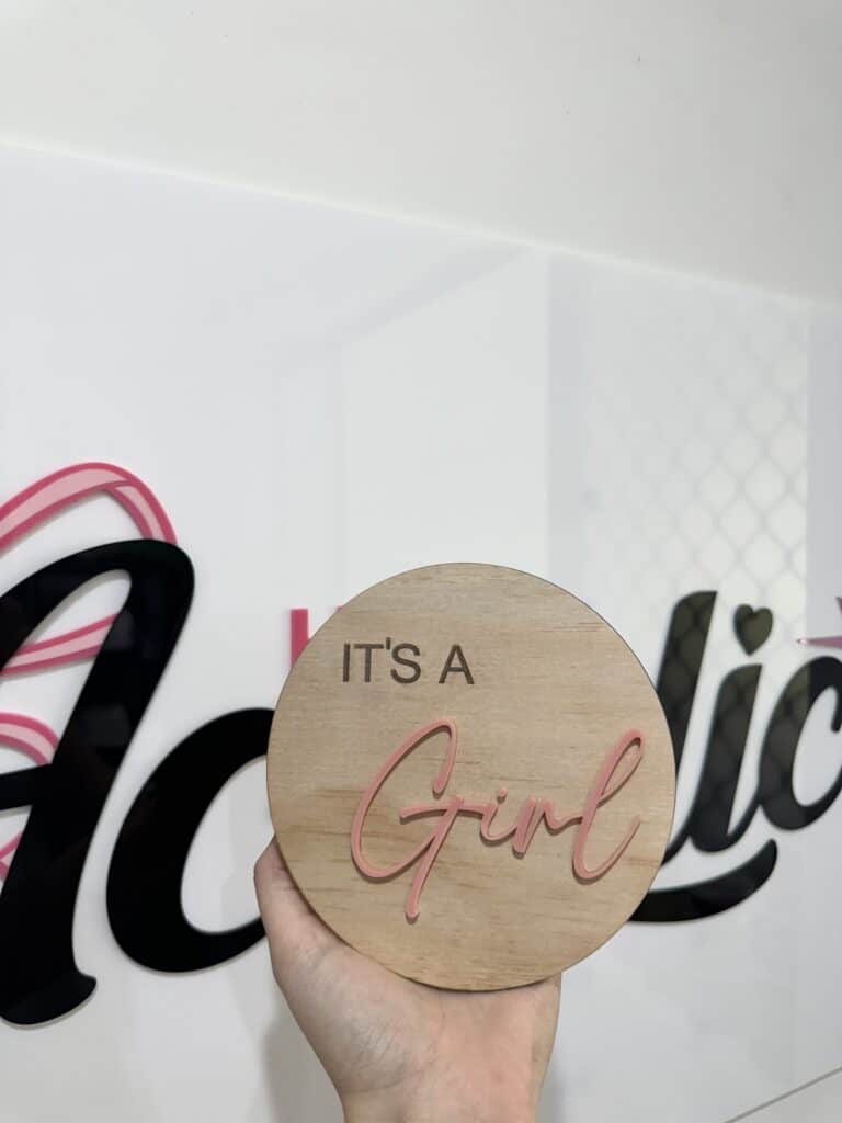 acrylic baby announcement plaque, custom, it's a boy girl, baby's first announcement, baby's arrival, baby's first gift.